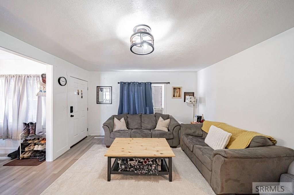 Image 8 of property listing at 155 E Crowley Street, Idaho Falls, ID 83402