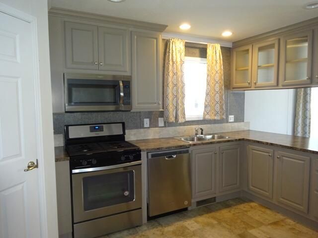 43 Great Hill Drive, West Wareham, MA 02576