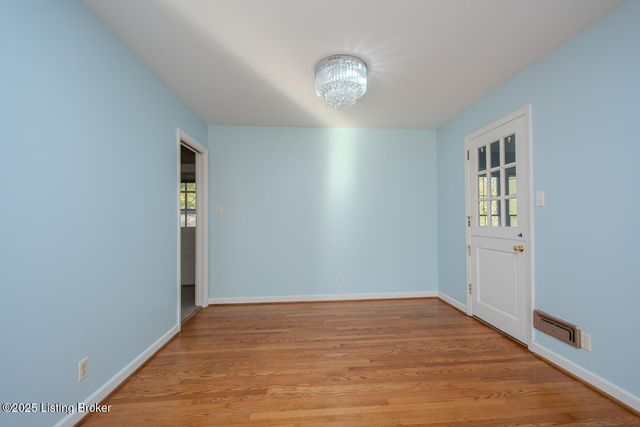 3818 Downing Way Way, Louisville, KY 40218