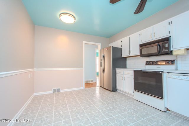 3818 Downing Way Way, Louisville, KY 40218