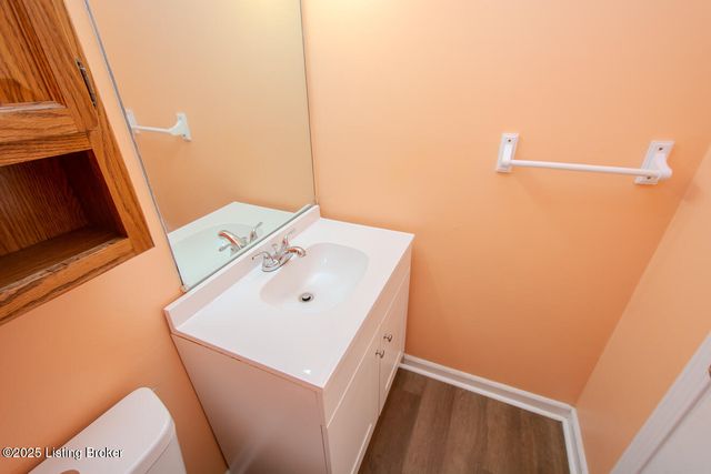 3818 Downing Way Way, Louisville, KY 40218