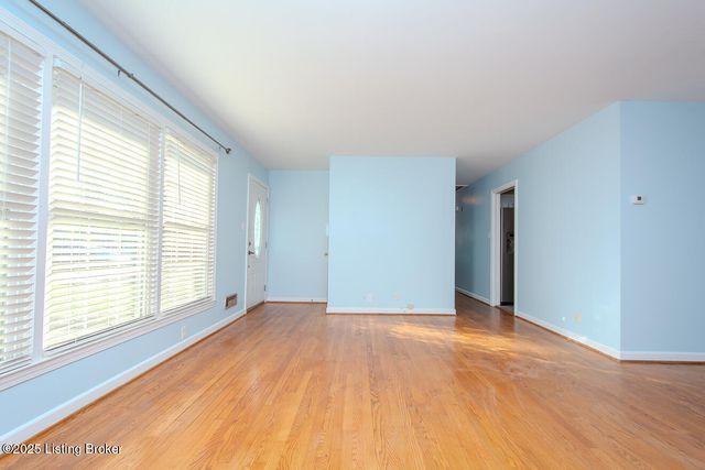 3818 Downing Way Way, Louisville, KY 40218