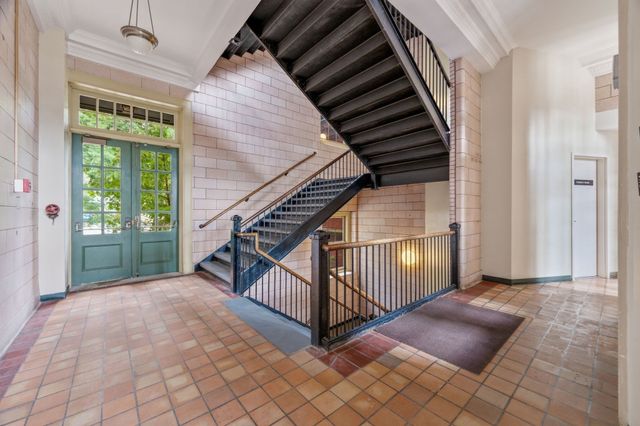 48 Forest St 104, Medford, MA 02155