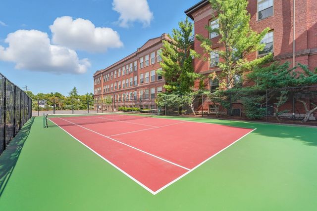 48 Forest St 104, Medford, MA 02155