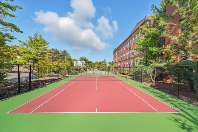 48 Forest St 104, Medford, MA 02155