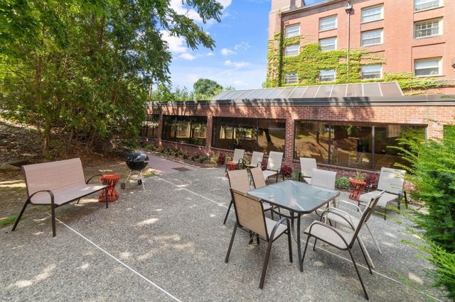 48 Forest St 104, Medford, MA 02155