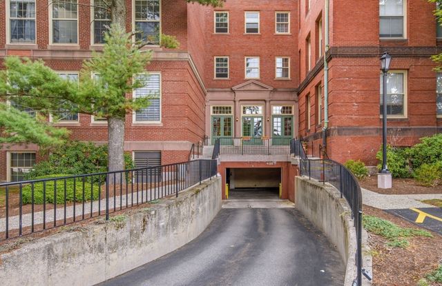 48 Forest St 104, Medford, MA 02155