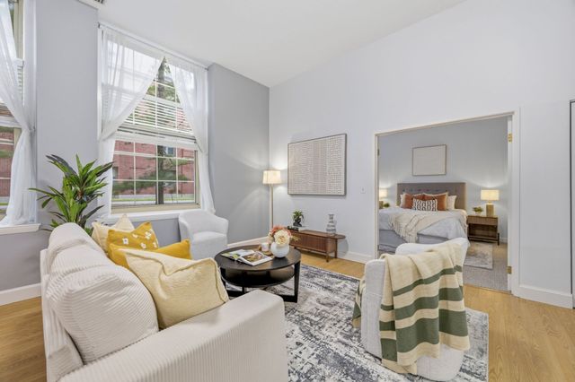 48 Forest St 104, Medford, MA 02155