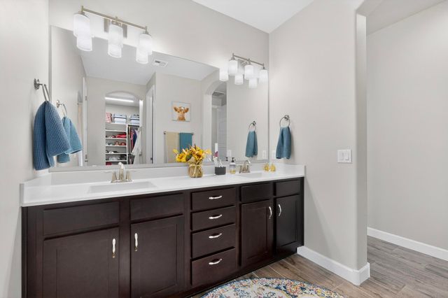 5204 Bullseye Road NE, Rio Rancho, NM 87144