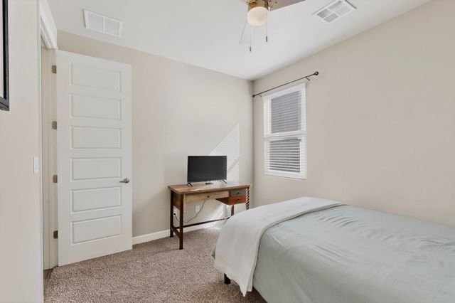 5204 Bullseye Road NE, Rio Rancho, NM 87144