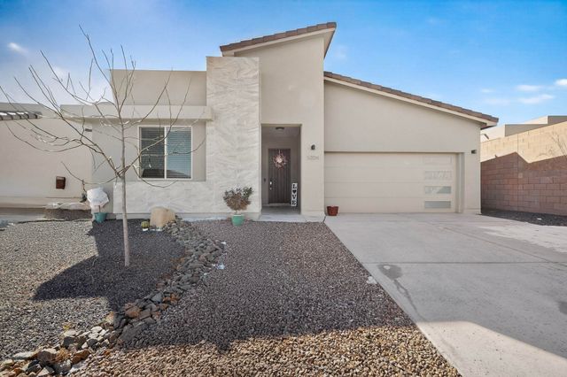 5204 Bullseye Road NE, Rio Rancho, NM 87144