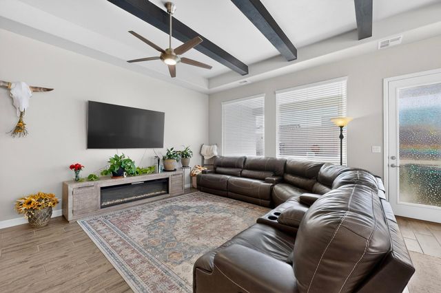 5204 Bullseye Road NE, Rio Rancho, NM 87144