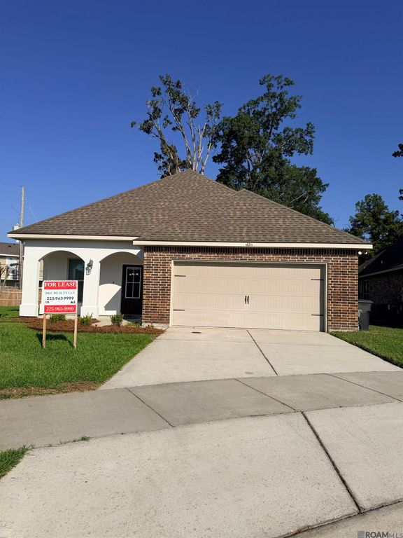 16211 White Rose Dr, Baton Rouge, LA 70817