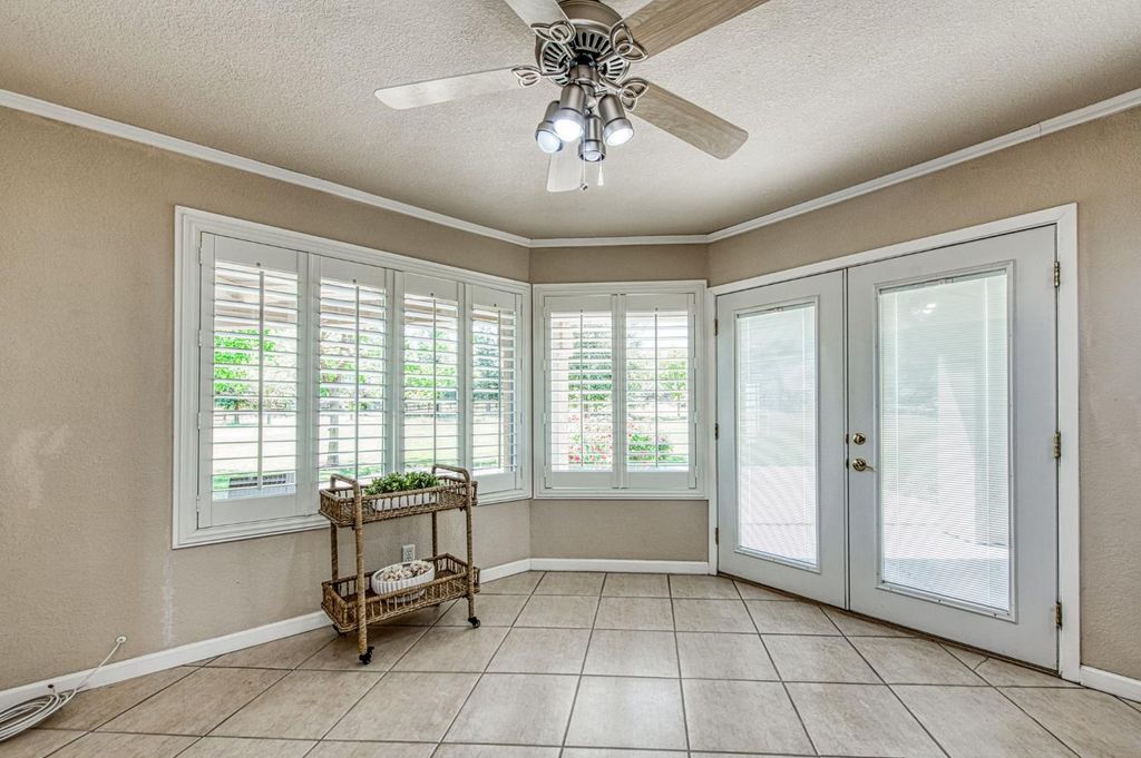 Image 23 of property listing at 12235 N Willow Avenue, Clovis, CA 93619