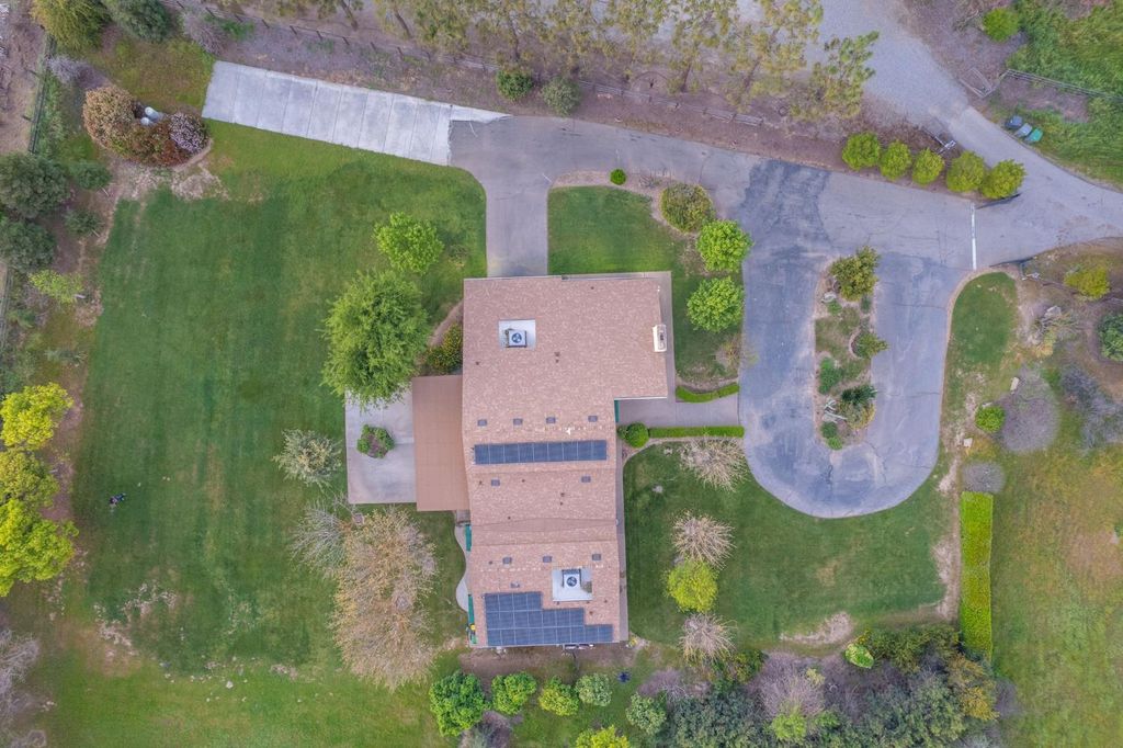 Image 52 of property listing at 12235 N Willow Avenue, Clovis, CA 93619