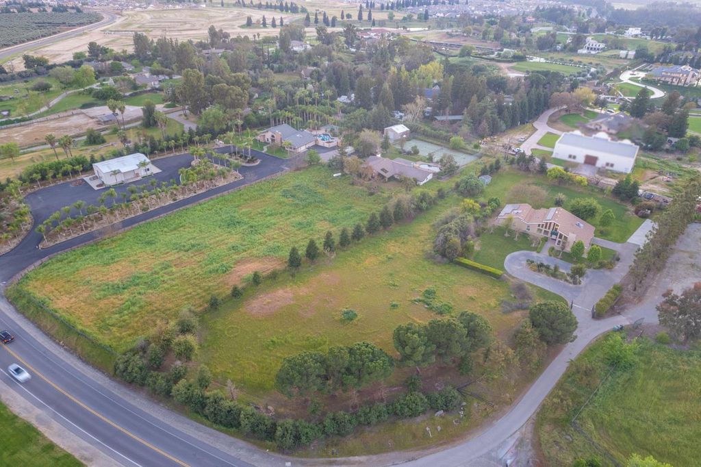 Image 55 of property listing at 12235 N Willow Avenue, Clovis, CA 93619