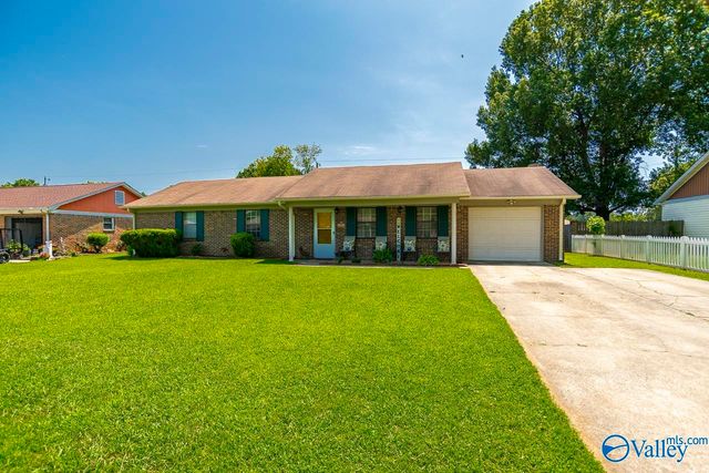 1613 Thomas Drive SW, Decatur, AL 35601