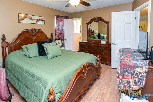 1613 Thomas Drive SW, Decatur, AL 35601