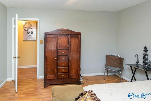 1613 Thomas Drive SW, Decatur, AL 35601