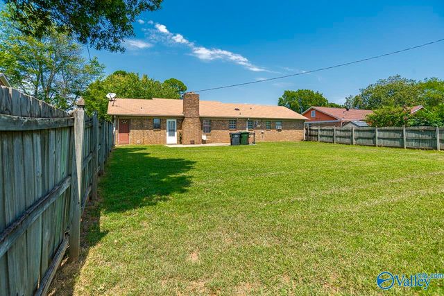 1613 Thomas Drive SW, Decatur, AL 35601