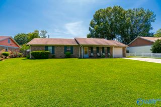 1613 Thomas Drive SW, Decatur, AL 35601