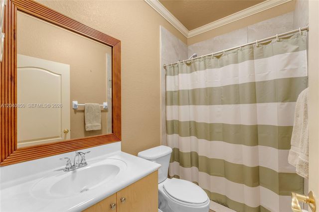 22548 SW 102nd Path, Cutler Bay, FL 33190