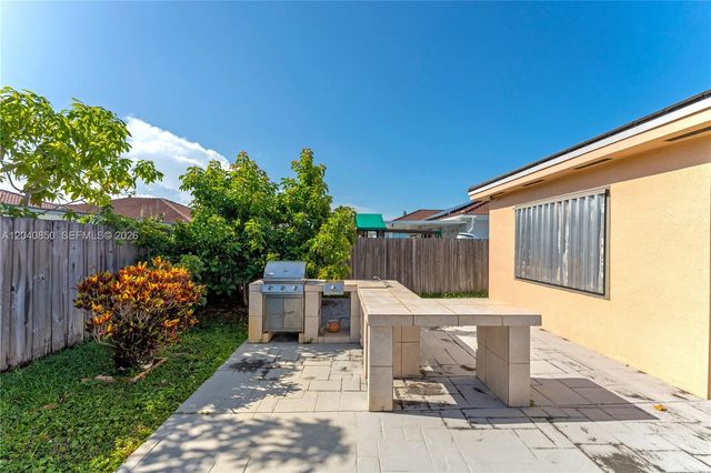 22548 SW 102nd Path, Cutler Bay, FL 33190