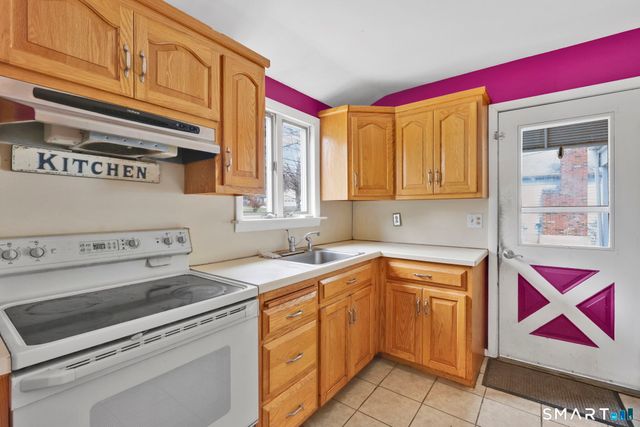 348 Avery Street, South Windsor, CT 06074