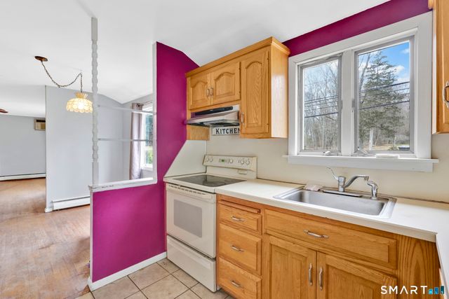 348 Avery Street, South Windsor, CT 06074