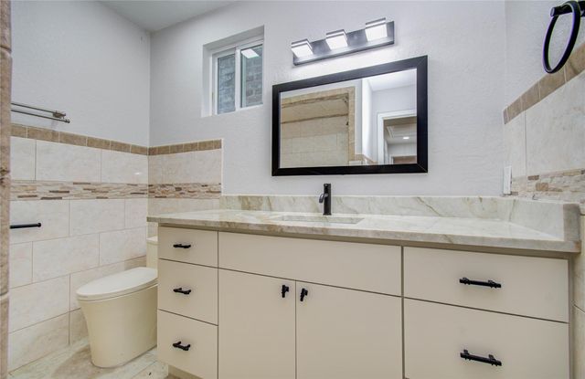 7026 Hidden Arbor Lane, Houston, TX 77040