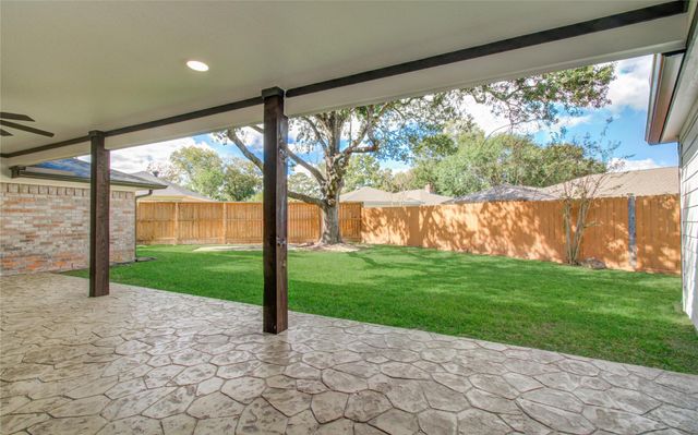7026 Hidden Arbor Lane, Houston, TX 77040