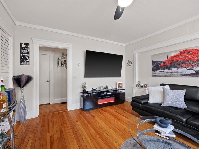 8-10 Edgemere Road 1, Lynn, MA 01904