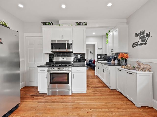 8-10 Edgemere Road 1, Lynn, MA 01904