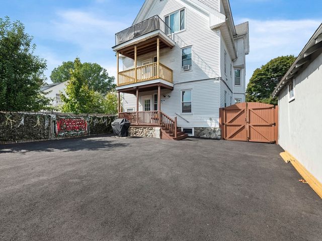 8-10 Edgemere Road 1, Lynn, MA 01904