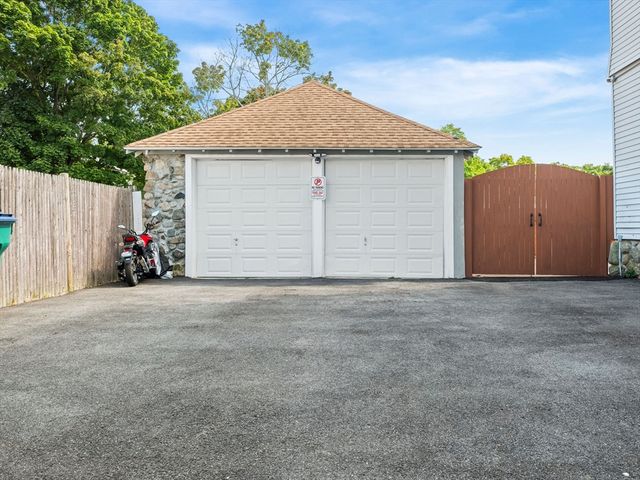 8-10 Edgemere Road 1, Lynn, MA 01904