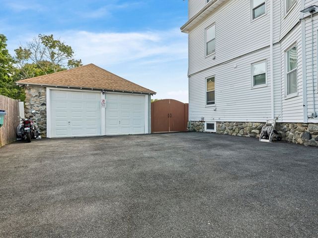 8-10 Edgemere Road 1, Lynn, MA 01904