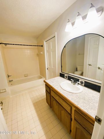 713 CHESSWOOD Court, St. Johns, FL 32259