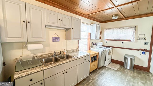 242 Katy Lake Road, Jackson, GA 30233