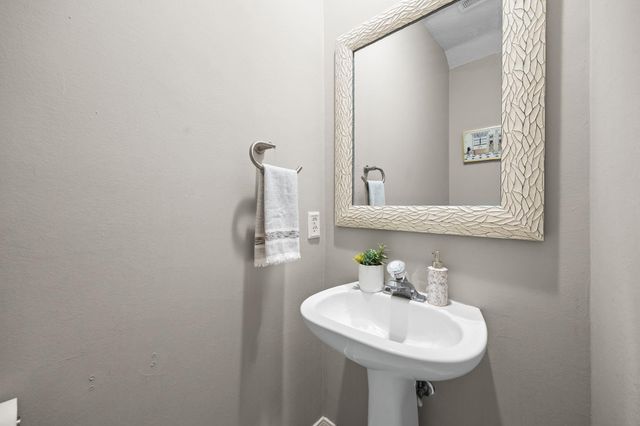 2839 Highland Lakes Drive, Missouri City, TX 77459