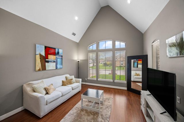 2839 Highland Lakes Drive, Missouri City, TX 77459