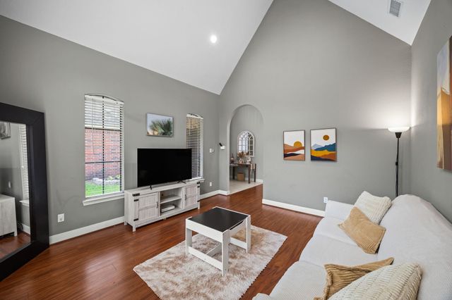 2839 Highland Lakes Drive, Missouri City, TX 77459