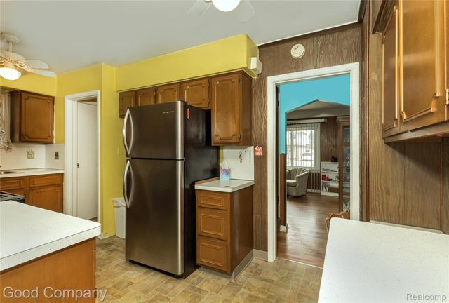 4105 Durham Road, Royal Oak, MI 48073
