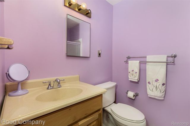 4105 Durham Road, Royal Oak, MI 48073