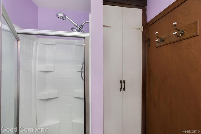 4105 Durham Road, Royal Oak, MI 48073