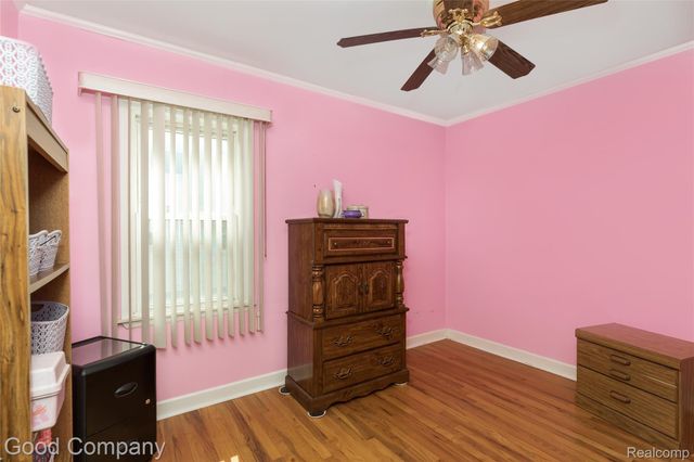4105 Durham Road, Royal Oak, MI 48073