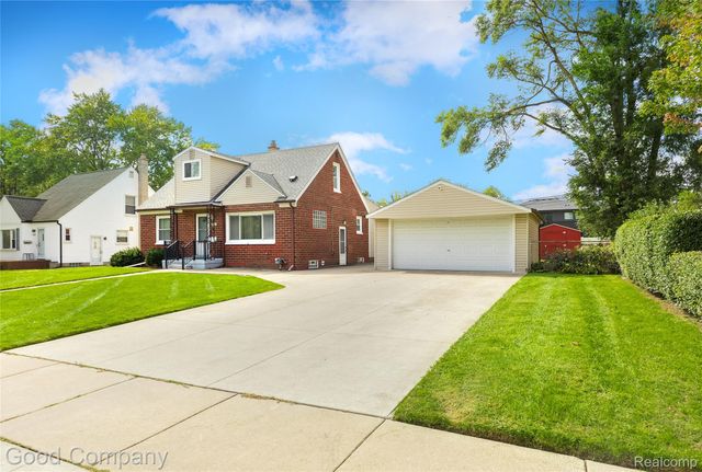 4105 Durham Road, Royal Oak, MI 48073