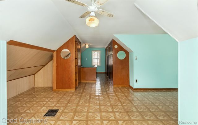 4105 Durham Road, Royal Oak, MI 48073