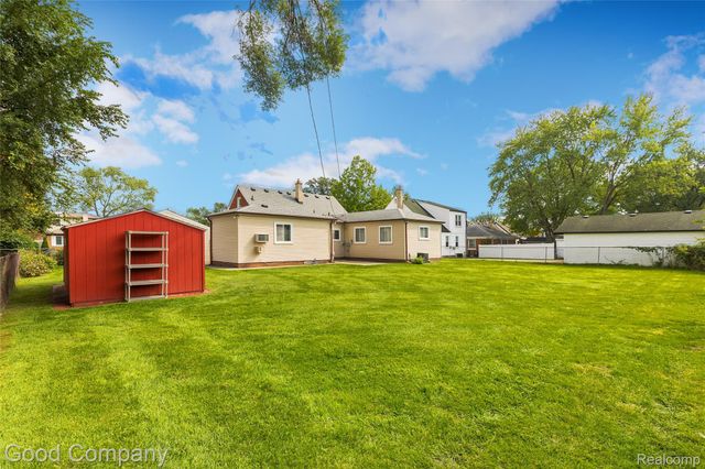 4105 Durham Road, Royal Oak, MI 48073