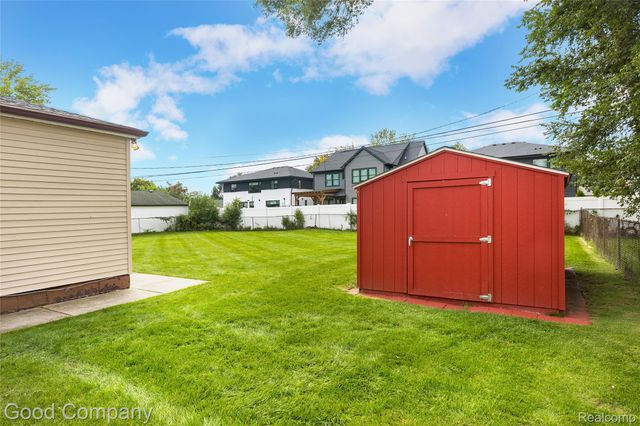 4105 Durham Road, Royal Oak, MI 48073