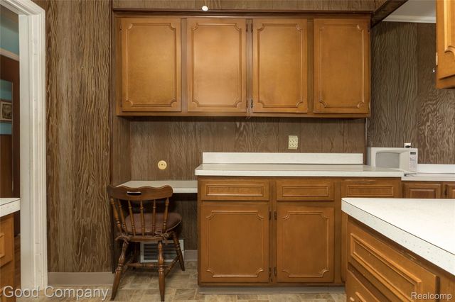 4105 Durham Road, Royal Oak, MI 48073